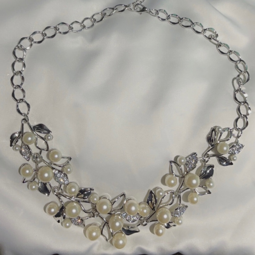 Beautiful statement necklace